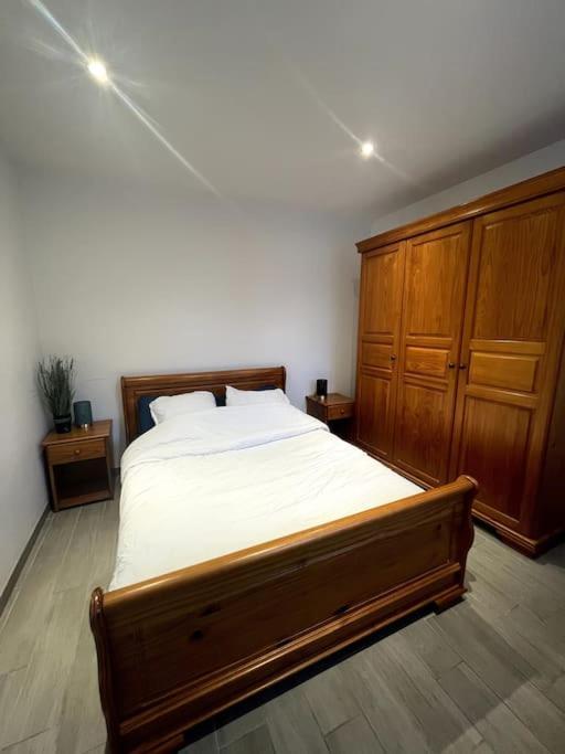 Maisonnette Des Douves Plein Centre 1 A 4 Voyageurs Malestroit Zewnętrze zdjęcie