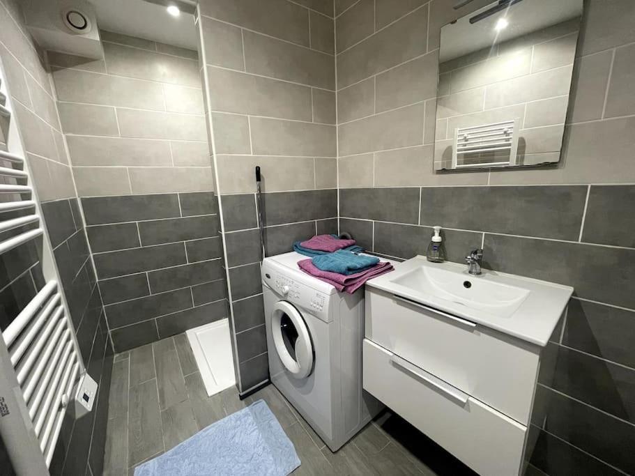 Maisonnette Des Douves Plein Centre 1 A 4 Voyageurs Malestroit Zewnętrze zdjęcie