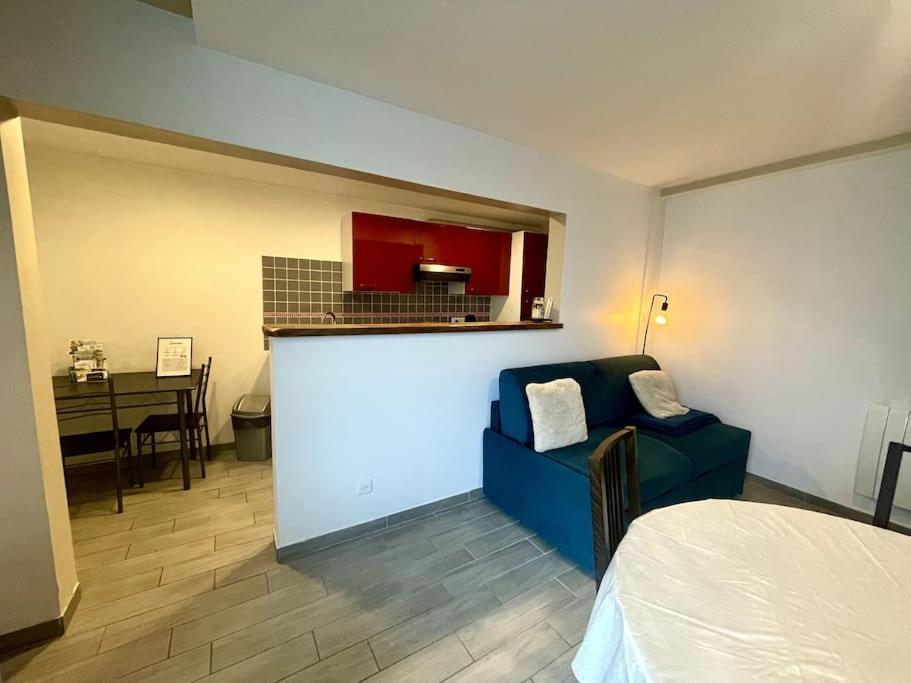 Maisonnette Des Douves Plein Centre 1 A 4 Voyageurs Malestroit Zewnętrze zdjęcie